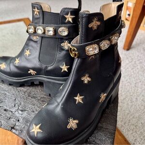 Designer inspired? Logo women’s Genuine Leather ankle boots with belt Gg